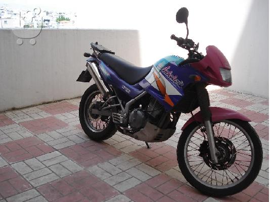 PoulaTo: KAWASAKI KL 250 '98